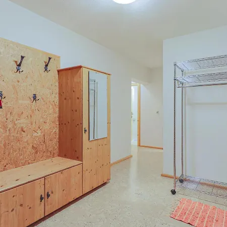 Glonersbuehelhof 3 アパート